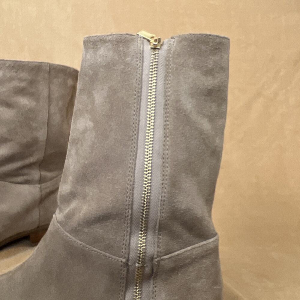 Michael Kors‎ Tan Suede Booties With Peek A Boo Snake Skin Gold Zipper Sz 10 - Picture 4 of 9